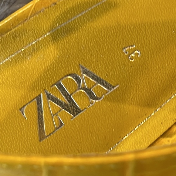 Zara Animal Print Slingback Flat Shoes (Yellow) - Size EU 37 - Picture 3 of 5